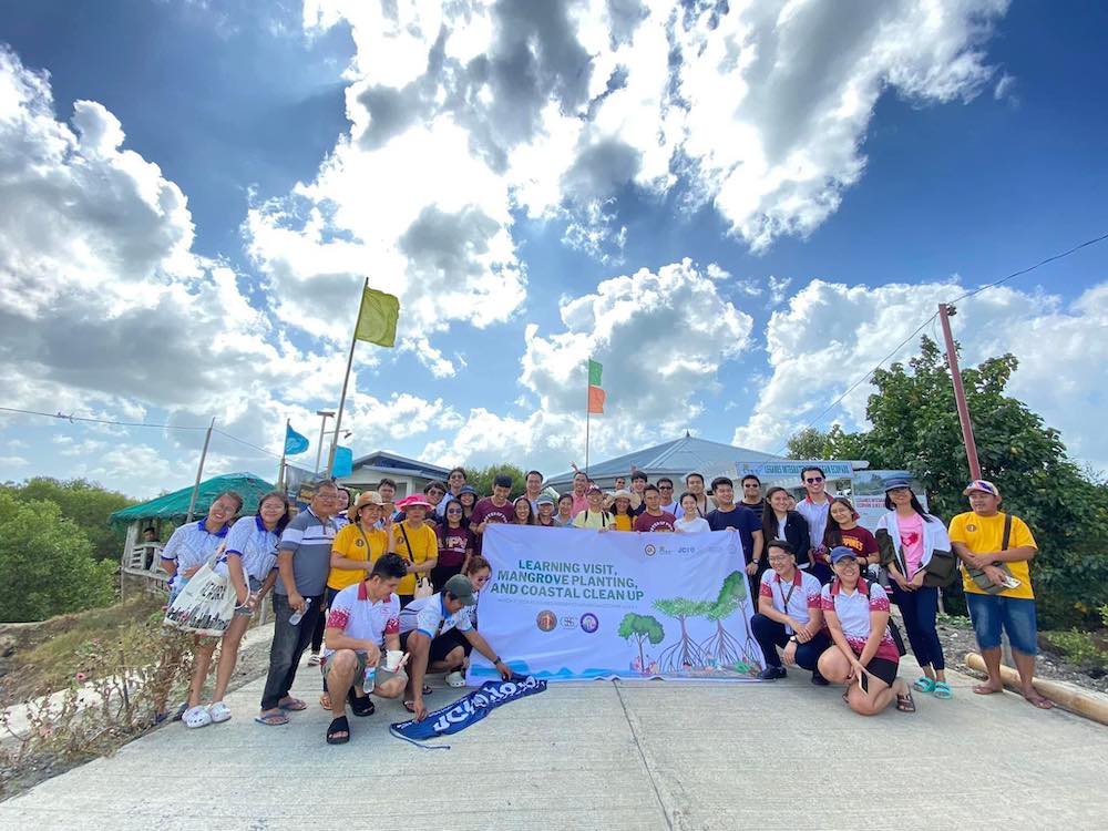 UPV GS Student Council leads mangrove planting and learning visit activity