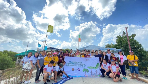 UPV GS Student Council leads mangrove planting and learning visit activity