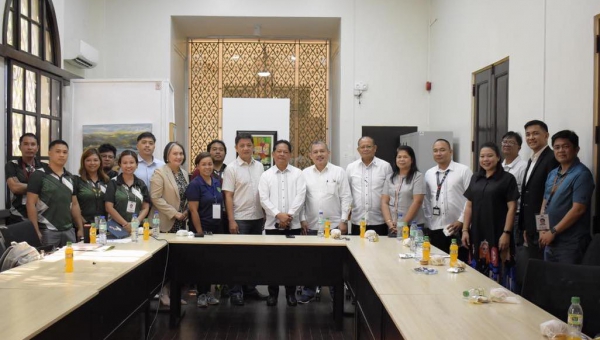 UPV meets with DPWH-6 to discuss MOA for infra projects