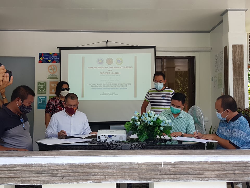 UPV and Pandan LGU sign MOA for CHED-funded project on tourism