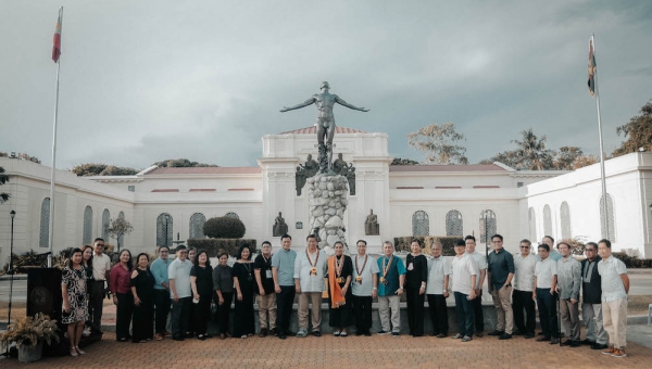 UP President leads project launchings at the UP Visayas Iloilo City Campus