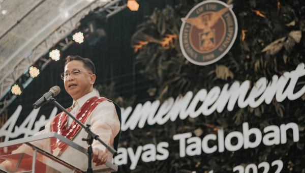 UP President Concepcion tells UPVTC graduates to remember ‘Oble’