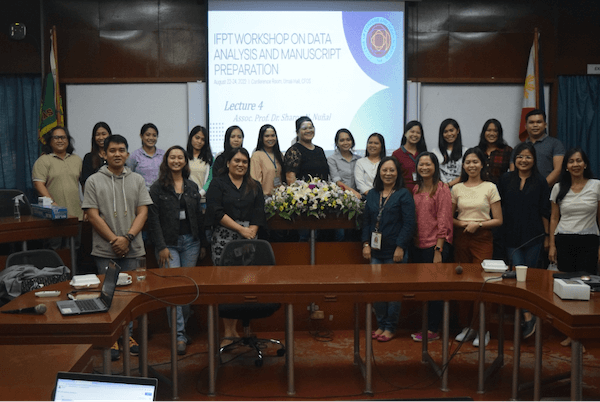 CFOS-IFPT trains faculty, REPS and students on data analysis and manuscript preparation