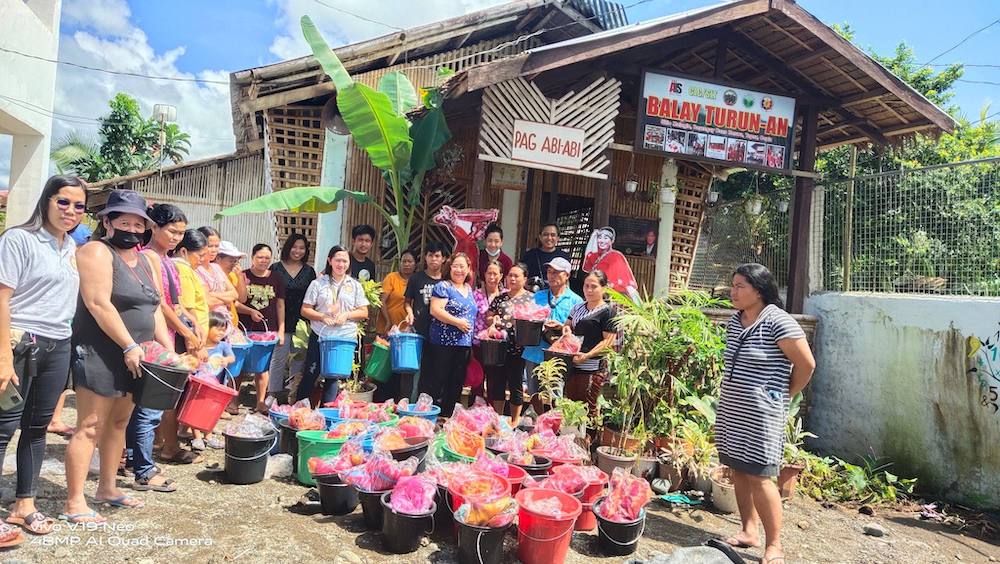 UPV UPdanay dispatches aid to typhoon-affected IPs in Capiz; sent donations to Aklan and Antique