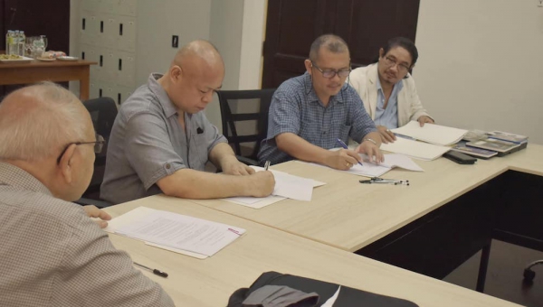 Exmundo family donates valuable items to UPV Cinematheque