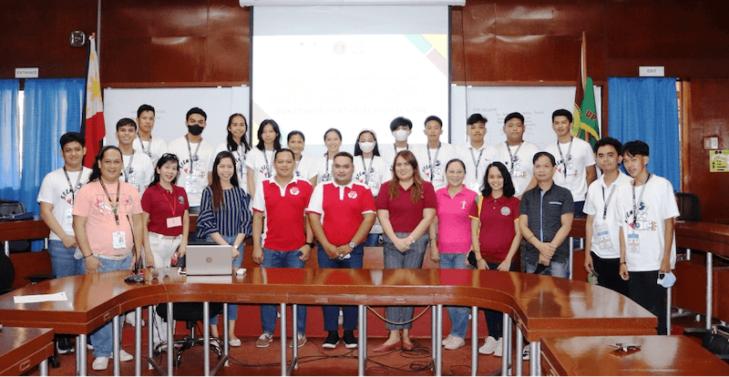 UPV-CFOS hosts work immersion of SHS students from Pontevedra, Capiz anew