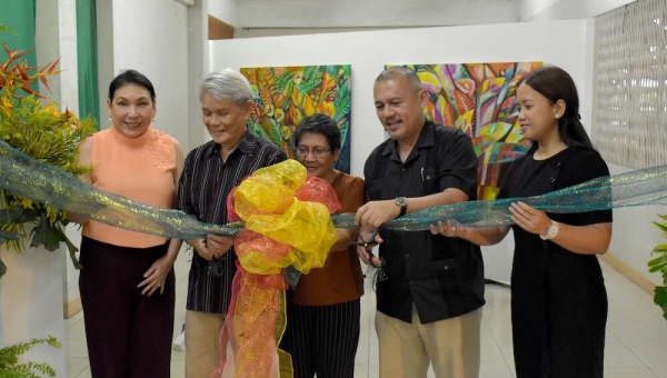 Sanares opens one-man painting exhibit as part of Goldies Day celebration