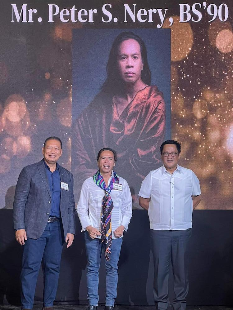 Ilonggo artist-writer feted with 2023 UPAA Distinguished Alumnus Award