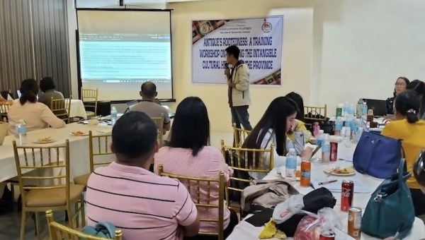 UPV-CMA team trains IPED teachers on Mapping the Intangible Cultural Heritage of the province together with DepEd Antique