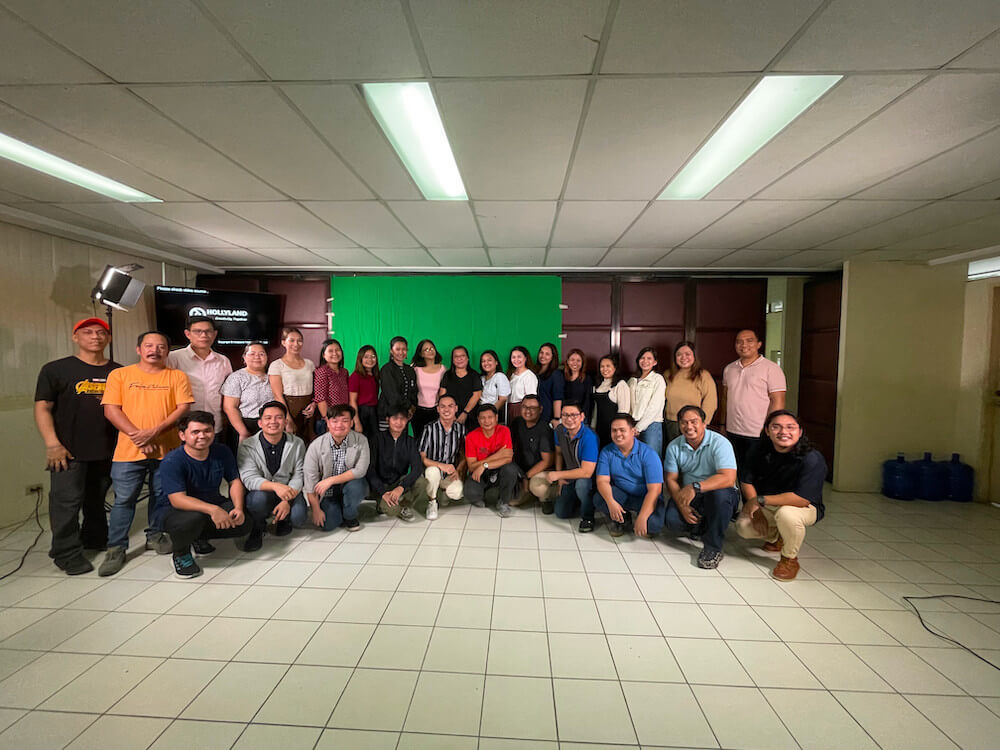 UPV faculty members take lessons to the screen