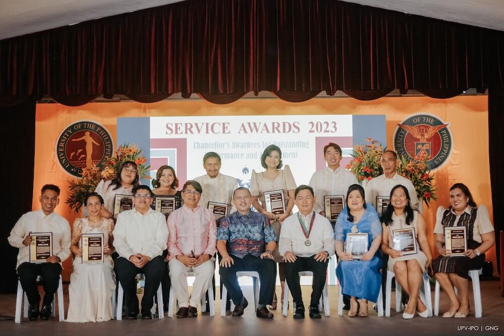 Academic and admin personnel recognized at UPV Service Awards 2023 