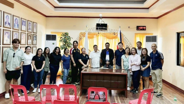 UPV project teams meet with Antique mayors and representatives for studies on nutrition, literacy, food security, and employment