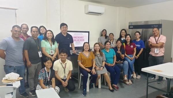 CFOS personnel learn fish post-harvest processing