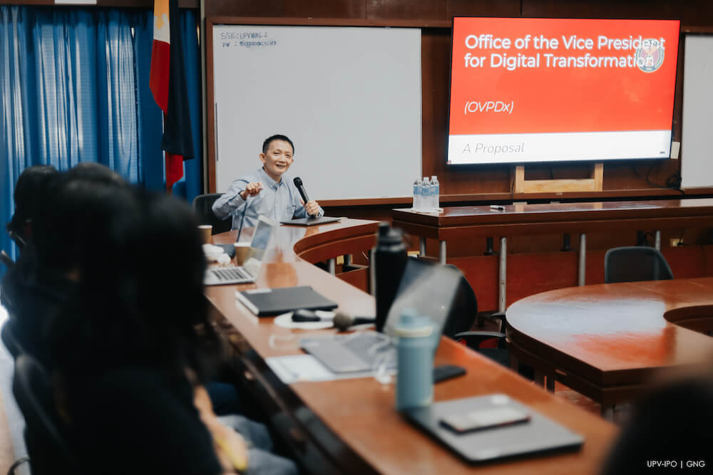 AVP Sy visits UPV to discuss digital transformation initiatives