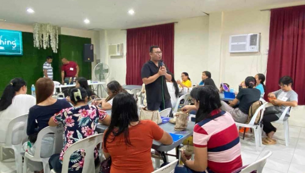 Llabore conducts teacher training