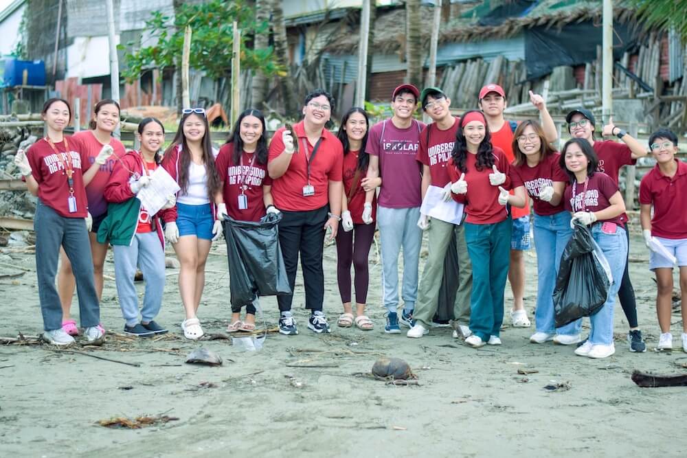 UP Visayas participates in coastal cleanup to kick off 77th UP presence in Iloilo
