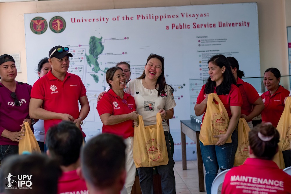 The gift-giving for guards and janitors continues